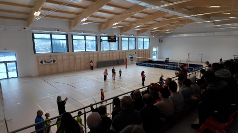 Nowa hala sportowa w Międzylesiu otwarta. Posłuży mieszkańcom i klubom sportowym - 0