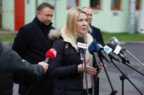 Minister Kierwiński w Jeleniej Górze. Zapowiedział odbudowę i zabezpieczenie oczyszczalni - 0