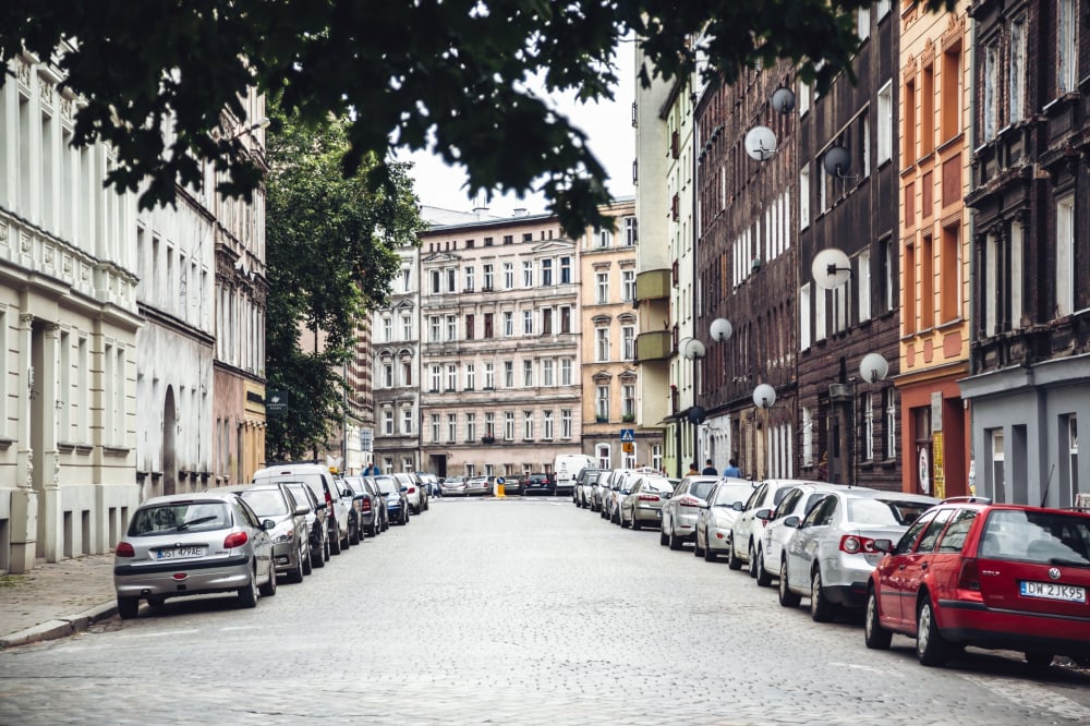 Drugie życie kamienic we Wrocławiu. Które budynki zmieniły swoje oblicze w 2024 roku? - W 2024 roku we Wrocławiu kompleksowo wyremontowano 3 kamienice, a w 56 wymieniono źródło ogrzewania. 