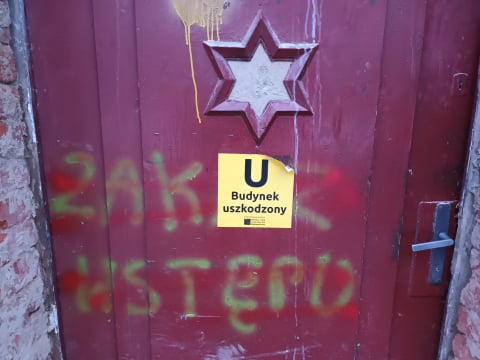 Marzą, by Boże Narodzenie spędzić w swoim domu. Jak będą wyglądać święta u powodzian z Lądka-Zdroju i Stronia Śląskiego? - 2
