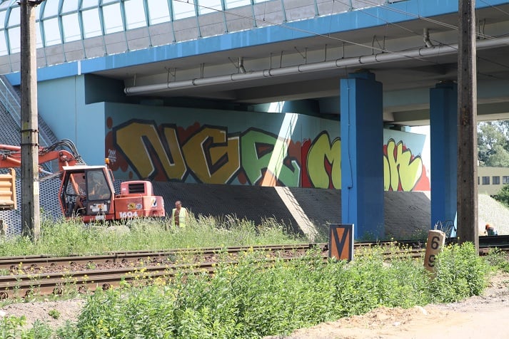 Pseudosztuka na wiaduktach AOW - 10