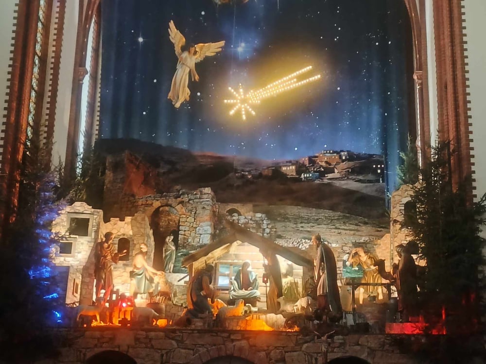 Monumentalne i skromne, niektóre z żywymi zwierzętami. Wrocławskie kościoły prezentują szopki bożonarodzeniowe – Szopka Bożonarodzeniowa w kościele pw. św. Antoniego. Fot: Mirosława Kuczkowska
