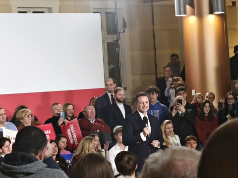 "Zależy mi, aby Polska była cała". Rafał Trzaskowski spotkał się z mieszkańcami Legnicy - 2