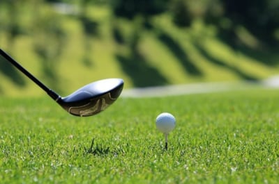 Adrian Meronk wygrał turniej golfowy LIV w Rijadzie i zarobił 4 miliony dolar&oacute;w