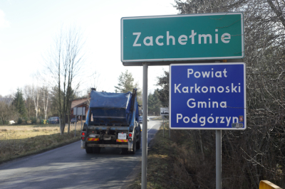 Niebezpieczna droga dla samochod&oacute;w, rowerzyst&oacute;w i pieszych ma przestać straszyć