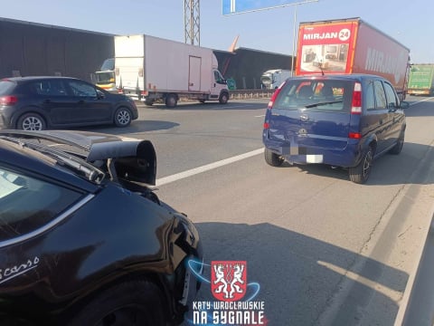 Kolizje i utrudnienia na wrocławskich obwodnicach. Długi korek na AOW w stronę Warszawy [ZDJĘCIA] - 0
