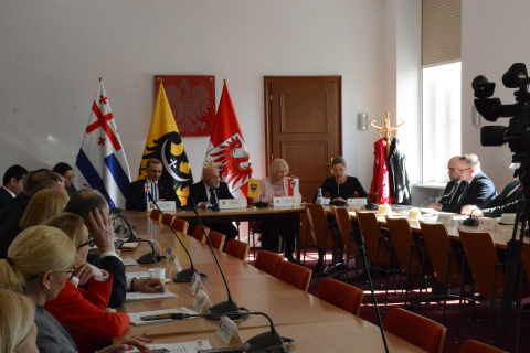 Odmienne tradycje, wspólne ambicje. Przedstawiciele Brandenburgii i Adżarii we Wrocławiu - 1