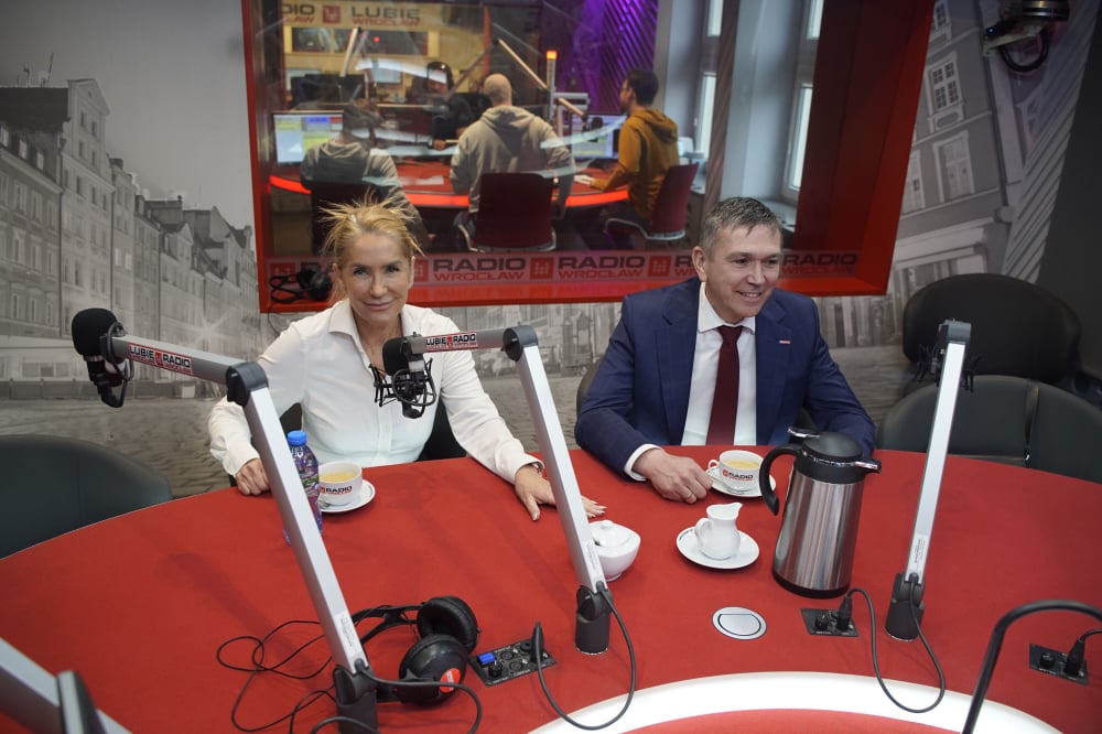 Debata parlamentarna Radia Wrocław: Arkadiusz Sikora (Nowa Lewica), Iwona Krawczyk (PO) - Debata parlamentarna w Radiu Wrocław fot. RW