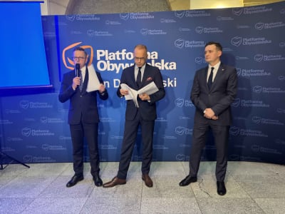 Dariusz Joński i Michał Szczerba we Wrocławiu. Europosłowie opowiadali o rozliczeniach rządu Zjednoczonej Prawicy
