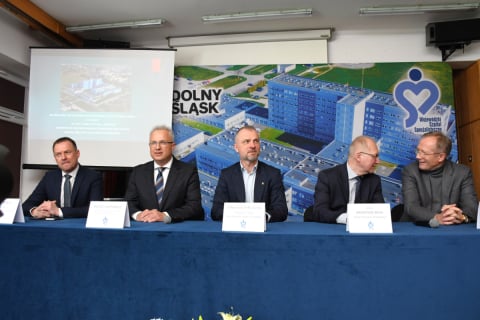 Czy to koniec kolejek do kardiologa w Legnicy? Rusza nowe centrum - 1