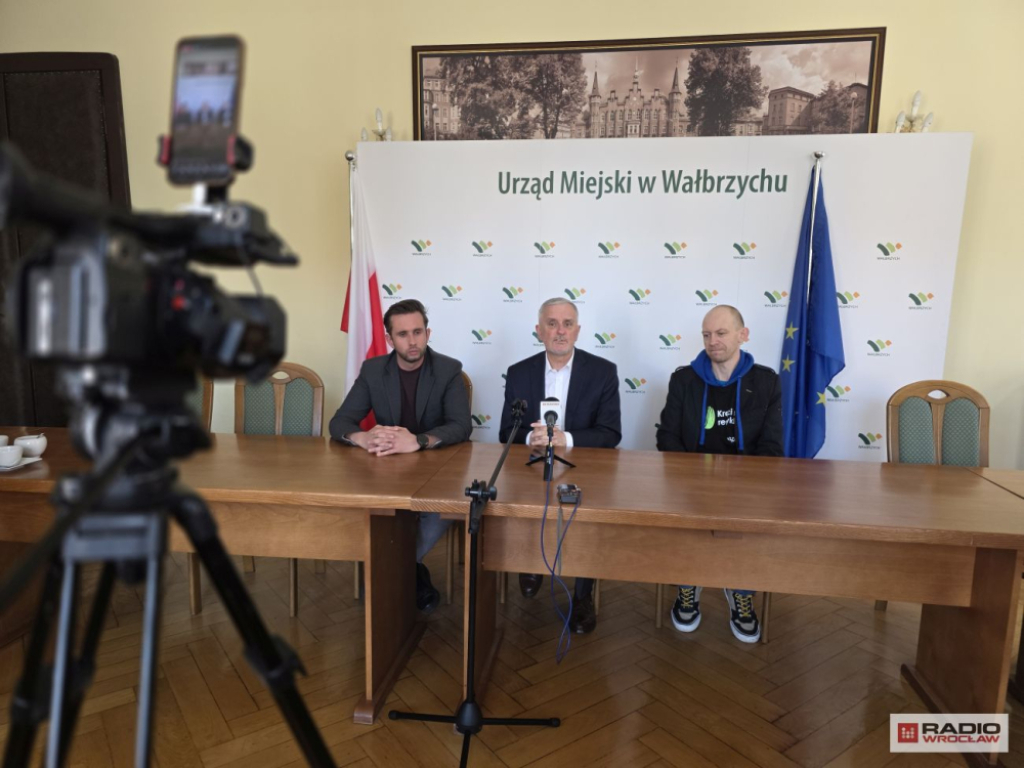 Zróbmy Wałbrzych zielonym! Akcja czysty i zielony z piknikiem ekologicznym - 12 kwietnia wielka akcja sprzątania Wałbrzychafot. Bartosz Szarafin