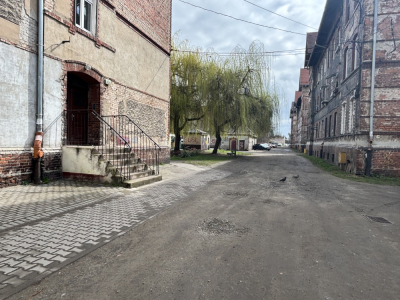 Stare kamienice na Brochowie w końcu przejdą remont. A co z mieszkaniami komunalnymi?