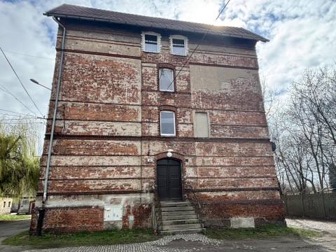 Stare kamienice na Brochowie w końcu przejdą remont. A co z mieszkaniami komunalnymi? - 2