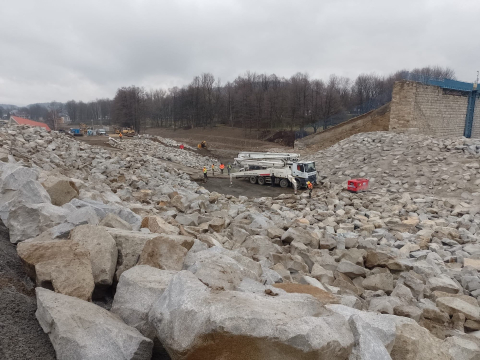 Zapora w Stroniu Śląskim zabezpieczona! Obiekt znów może pełnić swoją funkcję - 2