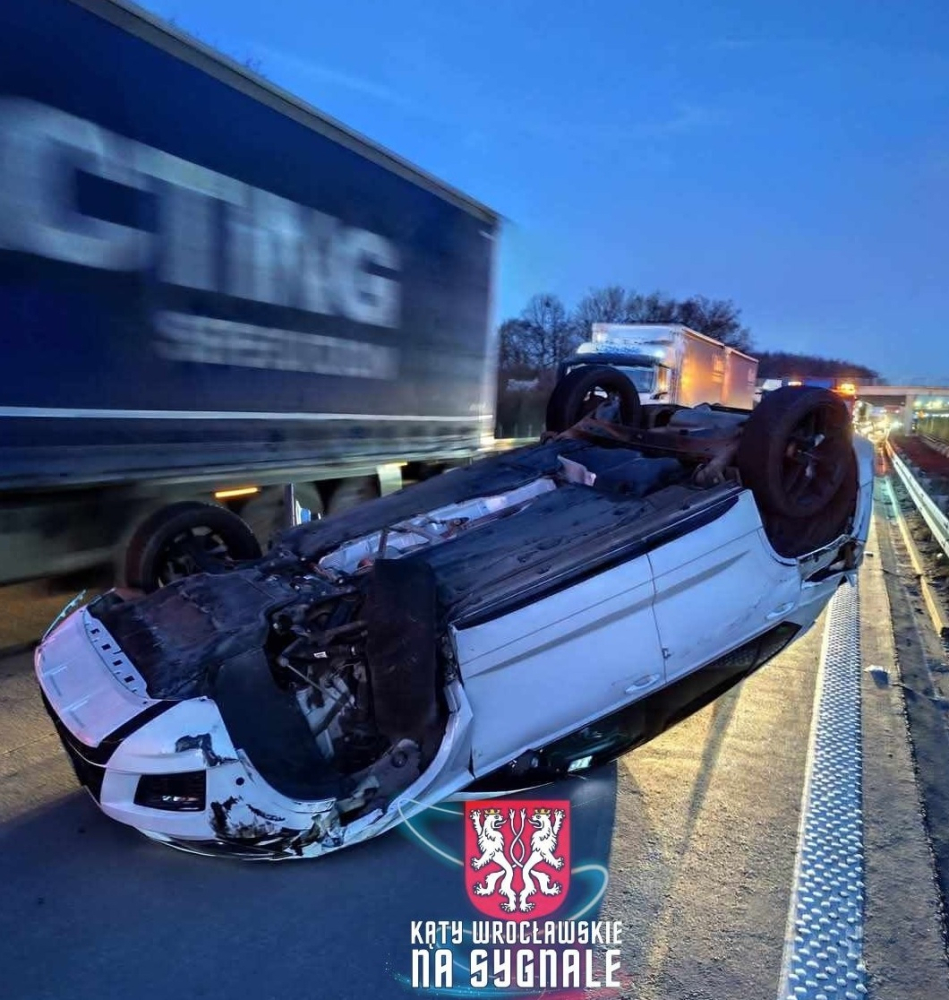 Zderzenie ciężarówki z samochodem osobowym na autostradzie A4! Ogromne korki w kierunku Wrocławia - Do kolizji doszło na 138 kilometrze trasy w kierunku Wrocławia. Fot: Kąty Wrocławskie na sygnale (Zdjęcie nadesłane przez czytelnika)