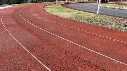 Dziury w bieżni i braki w infrastrukturze. Co dalej ze stadionem w Szklarskiej Porębie? - 5