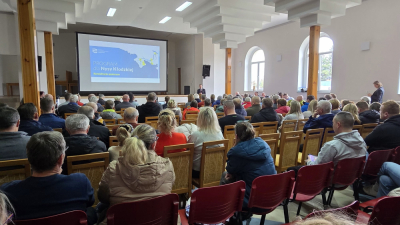 "Nie można tak żyć. Jesteśmy w klinczu". Konsultacje przeciwpowodziowe w gminie Radk&oacute;w