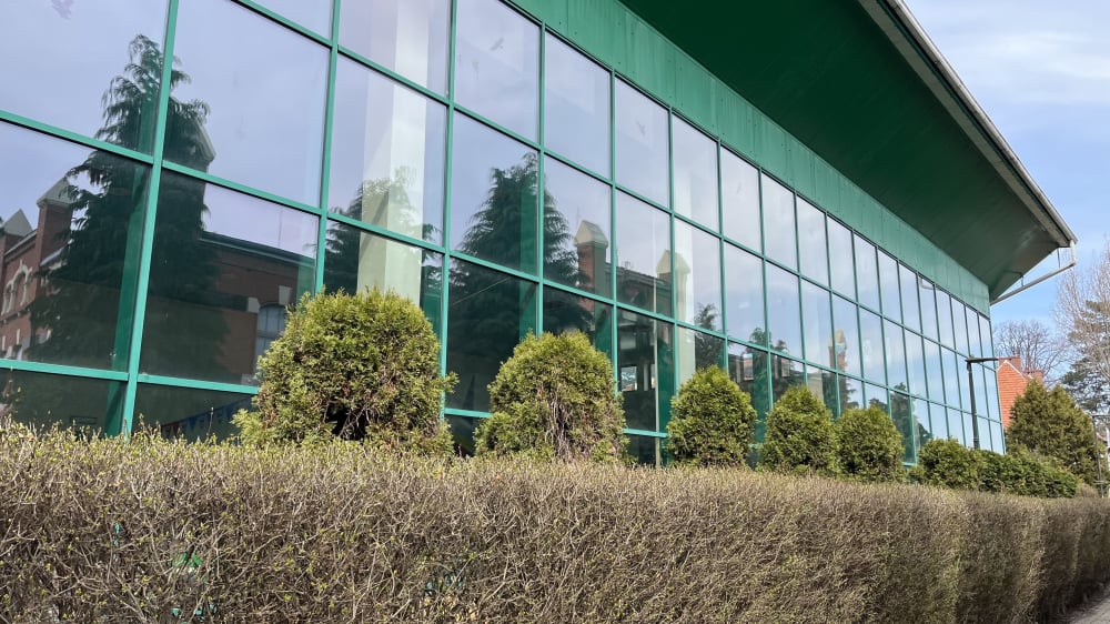 Brak środków finansowych na remont basenu w Kamiennej Górze? To miejsce, z którego korzystają całe pokolenia - Kryta pływalnia w Kamiennej Górze zostanie zamknięta? Fot: Maciej Ryłkiewicz/ Radio Wrocław