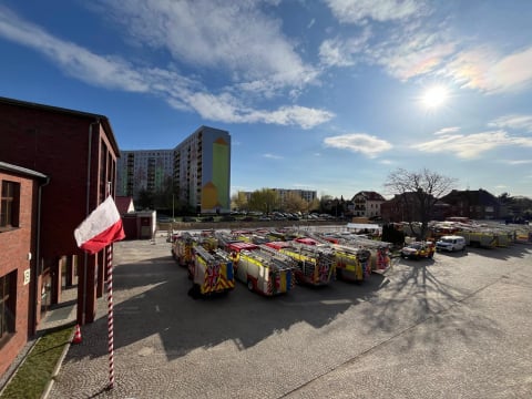 Brytyjscy strażacy jadą przez Dolny Śląsk. To w ramach pomocy Ukrainie [ZDJĘCIA] - 1