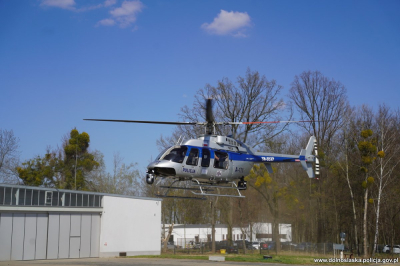 Tą maszyną można ścigać przestępc&oacute;w nawet przez 700 km! Dolnośląska policja ma śmigłowiec, jak służby w USA