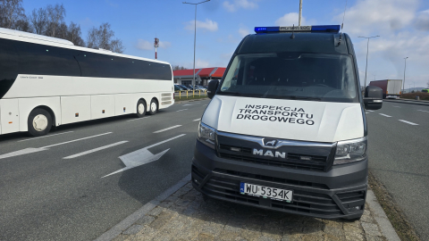 Minister rolnictwa Czesław Siekierski apeluje o zachowanie szczególnej ostrożności. Chodzi o wirusa pryszczycy - 2