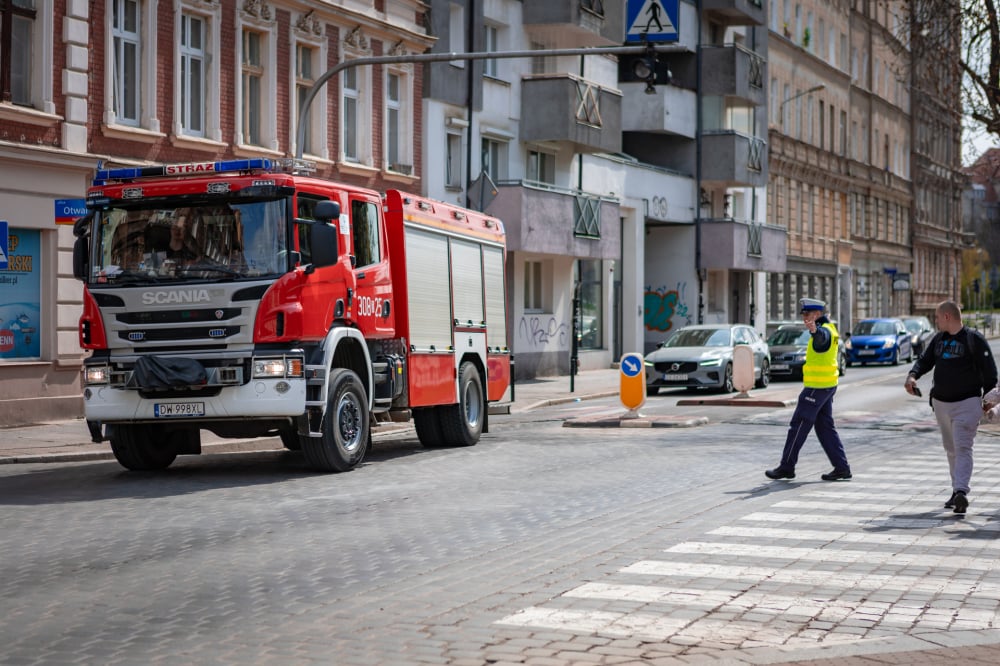 Wybuch we wrocławskiej szkole! Ranne trzy osoby, w tym dziecko. Ponad sto osób ewakuowano – Do wypadku doszło w III Liceum Ogólnokształcącym we Wrocławiu. Fot: Biuro Prasowe Urzędu Miasta Wrocławia