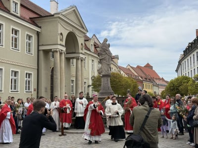 Niedziela Palmowa. Wierni zgromadzili się na Ostrowie Tumskim