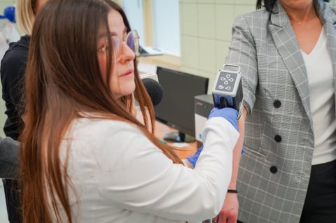 Sztuczna inteligencja wspiera dermatologów. To najnowocześniejszy taki aparat na świecie! - 1