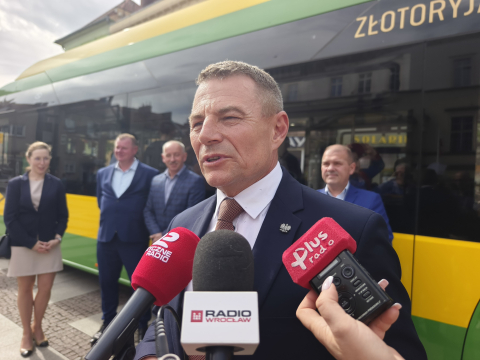 Do Złotoryi wraca bezpłatna komunikacja miejska. Jest w pełni elektryczna! - 1