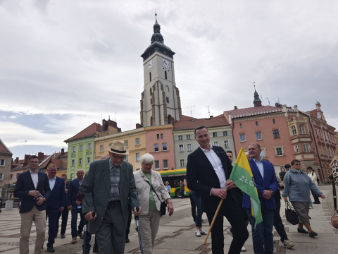 Do Złotoryi wraca bezpłatna komunikacja miejska. Jest w pełni elektryczna! - 2