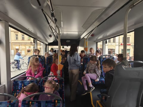Do Złotoryi wraca bezpłatna komunikacja miejska. Jest w pełni elektryczna! - 3