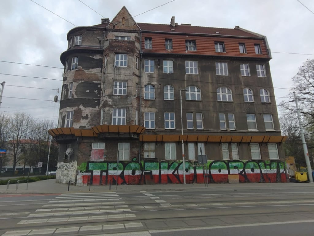 Wrocław odnowi zabytkową kamienicę. Więcej mieszkań i nowy standard - Miasto przygotowuje remont kamienicy przy Hubskiej, nawet 85% dofinansowania fot. Wrocławskie Mieszkania