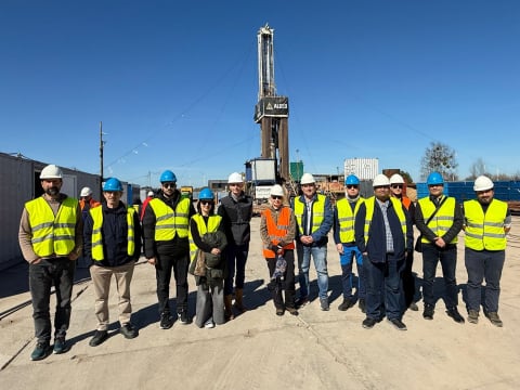 Robot ma rozpoznawać surowce i wysyłać dane na powierzchnię. Pracują nad nim naukowcy z Politechniki Wrocławskiej - 1