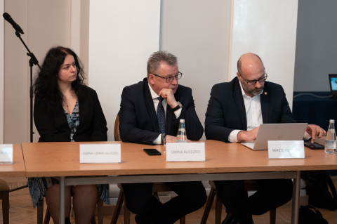 Podsumowano konsultacje społeczne dotyczące ochrony przeciwpowodziowej w powiecie kłodzkim - 1
