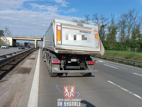 Kolizja na A4 w okolicy Wrocławia, roboty drogowe pod Brzegiem. Autostrada znów stoi w korkach - 5