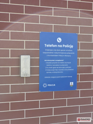 Policjanci z Głuszycy zainstalowali "domofon" dla mieszkańców Jedliny-Zdroju. Jak funkcjonuje taki system? - 0