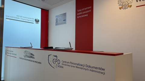 Na wrocławskim lotnisku będzie można wyrobić paszport! To ważna zmiana, która ułatwi podróżowanie pasażerom - 2