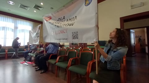 Legnica: Protest mieszkańców przeciwko Centrum Integracji Cudzoziemców. Petycję podpisało ponad 2 tysiące osób - 2