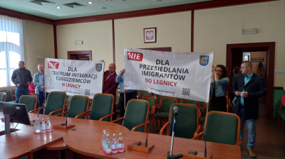 Protest mieszkańc&oacute;w przeciwko Centrum Integracji Cudzoziemc&oacute;w. Petycję podpisało ponad 2 tysiące os&oacute;b