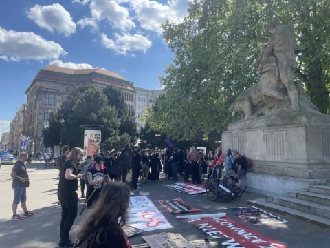 Demonstracja na ulicach Wrocławia - "Walka klas trwa". Data nie jest przypadkowa - 1