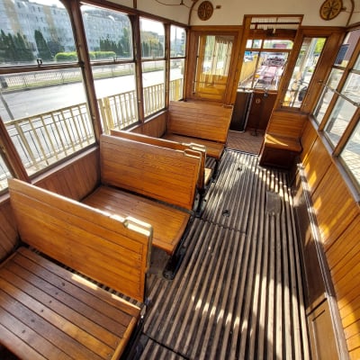 Poczuj się jak pasażer sprzed 100 lat. Zabytkowe tramwaje i autobusy wyjechały na ulice Wrocławia - 3