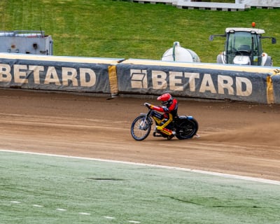 Dobra jazda żużlowc&oacute;w Betardu Sparty Wrocław na inaugurację Grand Prix