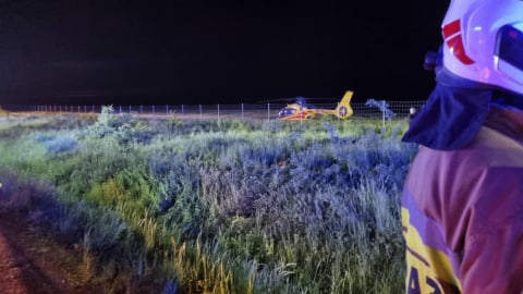 Wypadek autokaru z amerykańskimi żołnierzami na A4, są ranni! Na miejscu siedemnaście zastępów straży oraz śmigłowiec - 2