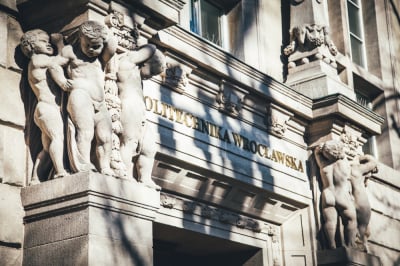 Dwa nowe kierunki i więcej miejsc dla przyszłych lekarzy? Politechnika Wrocławska chce się rozwijać