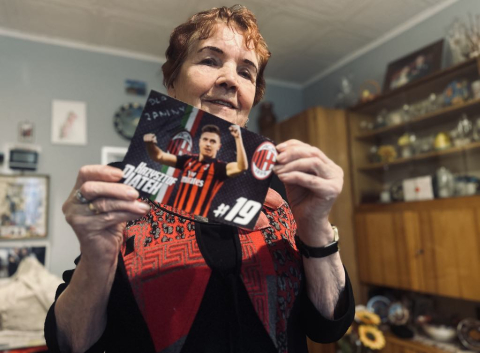 Ma 83 lata i jest jedną z najstarszych kibicek w Polsce. "Piłka na okrągło" [REPORTAŻ] - 0