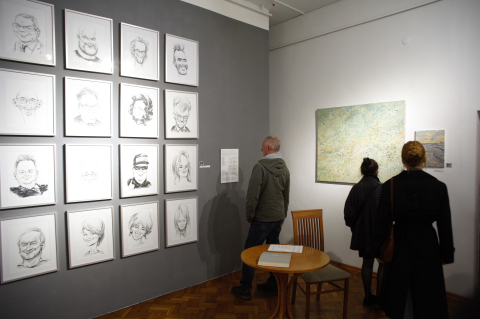 Jeleniogórska galeria BWA zakończyła VIII aukcję. Za ile sprzedano najdroższe dzieła? - 1