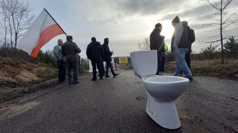 Wywiozą śmieci nielegalnie składowane w Czernikowicach? Trwa kolejna odsłona procesu - 1