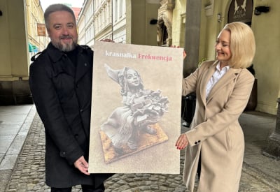 Tak będzie wyglądała nowa krasnalka Frekwencja. Trafi tam, gdzie zagłosuje najwięcej os&oacute;b