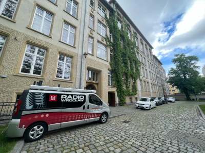 Startuje rekrutacja do szk&oacute;ł ponadpodstawowych. We Wrocławiu rodzicom i uczniom pomoże AI