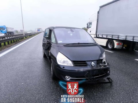 Zderzenie na Autostradowej Obwodnicy Wrocławia. Korek ma kilka kilometrów [ZDJĘCIA] - 9